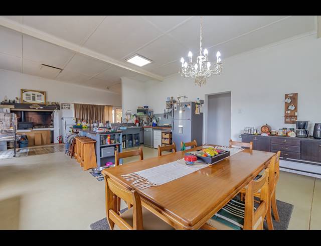 3 BEDROOM HOUSE FOR SALE IN HOOIKRAAL